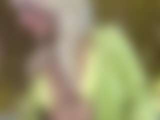 Live cam show with Serenexx - Blonde Hair MILF on fapnchat