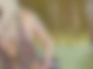Serenexx MILF webcam performer live streaming
