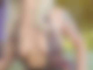 Live cam show with Serenexx - Petite on slutload
