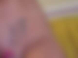 Live cam show with Serenexx - Flirt MILF on sexylivex.com