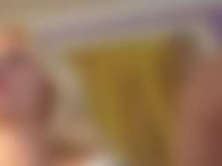 Live cam show with Serenexx - Lush Blonde Hair on Mixed Magazine Live