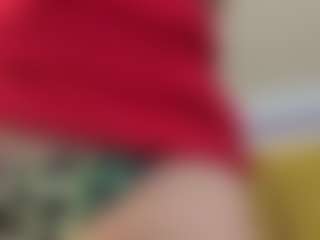 Live cam show with Serenexx - Athletic MILF on intimatelivegirls.com