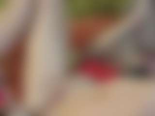 Live cam show with Serenexx - Athletic MILF on Stripli.com