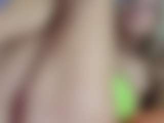 Live cam show with Serenexx - Toys Middle Aged on AdultVida.com