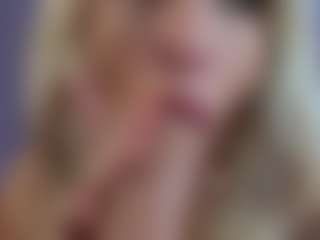 Live cam show with Serenexx - Athletic MILF on Camiplay Live