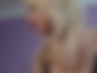Live cam show with Serenexx - Blue Eyes on Camsoda