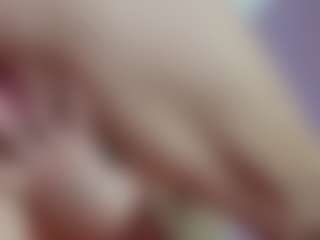 Live cam show with Serenexx - Amateur Mature on Camsoda