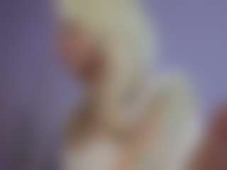 Live cam show with Serenexx - Lush MILF on alttransgirls
