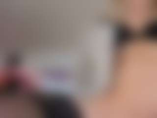 Live cam show with Serenexx - Blonde Hair on Camsoda