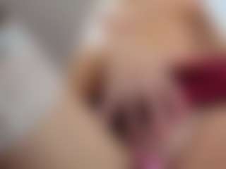 Live cam show with Serenexx - Petite on Camsoda