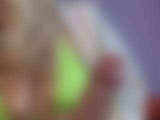 Live cam show with Serenexx - HD MILF on livesuperchat.net