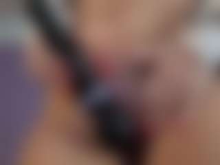 Live cam show with Serenexx - Blue Eyes on Camming Site