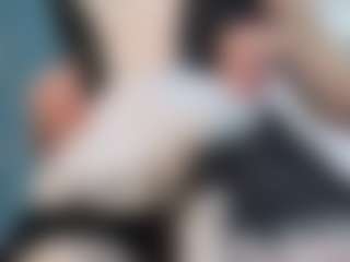 Live cam show with Serenexx - Bedroom on intimatelivegirls.com