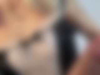 Live cam show with Serenexx - Blonde Hair Petite on CamSodaAdn