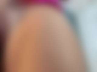 Live cam show with Serenexx - Solo on Camsoda