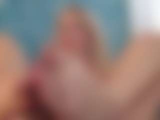 Live cam show with Serenexx - Blonde Hair Amateur on Hubzter Live