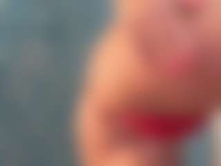 Live cam show with Serenexx - Blonde Hair Middle Aged on Camsoda