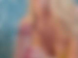 Live cam show with Serenexx - Petite MILF on Dare Cams