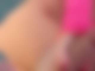 Show de câmera ao vivo com Serenexx - Small Tits Mature no Camsoda