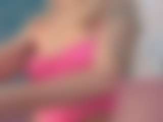Live cam show with Serenexx - Blonde Hair MILF on Camsoda
