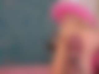 Serenexx MILF webcam performer live streaming