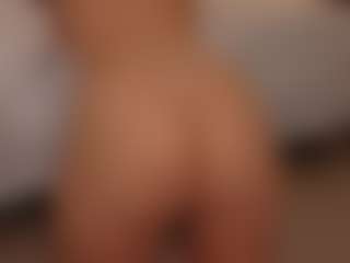 Live cam show with avalodge - Bedroom on Fling VIP Chat