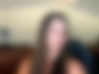 Live cam show with avalodge - Bikini on TottyGirls