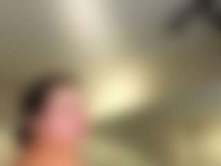 Live cam show with avalodge - Control on CamClone