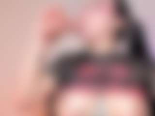 Live cam show with Chelsea-morrison - Red Hair Shaved Pussy on boobsie.com