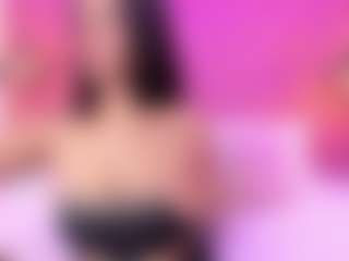 Karina MILF webcam performer live streaming