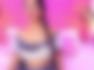Karina MILF webcam performer live streaming