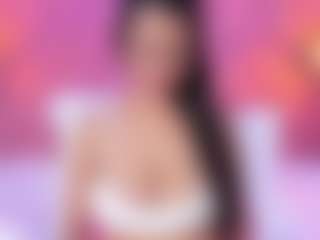 Live-Cam-Show mit Karina - Hairy Pussy auf Camsoda