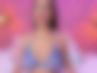 Live cam show with Karina - Brown Hair Petite on Camsoda