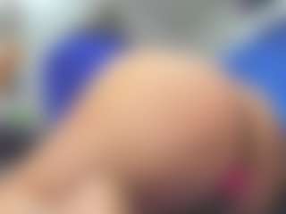 Live cam show with atenea160 - Bikini on TeamSkeetLive