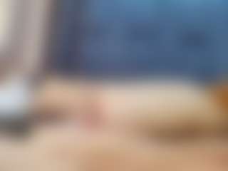 emily-86's Live Sex Cam Show