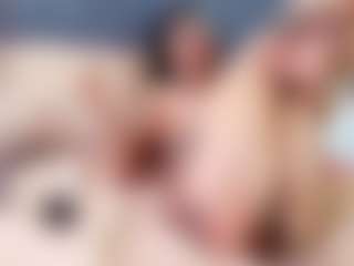emily-86's Live Sex Cam Show