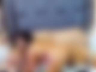 emily-86's Live Sex Cam Show
