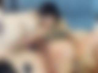 emily-86's Live Sex Cam Show