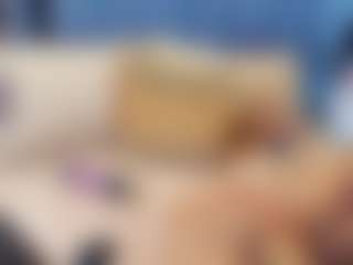emily-86's Live Sex Cam Show