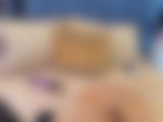 emily-86's Live Sex Cam Show