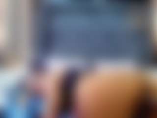 emily-86's Live Sex Cam Show