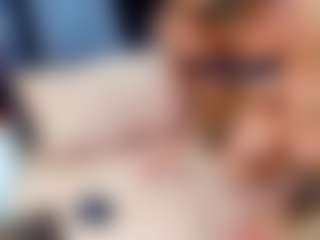 emily-86's Live Sex Cam Show