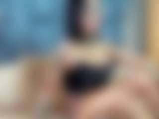 emily-86's Live Sex Cam Show