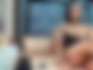 emily-86's Live Sex Cam Show