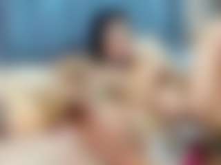 emily-86's Live Sex Cam Show