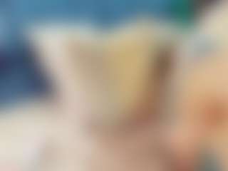 emily-86's Live Sex Cam Show