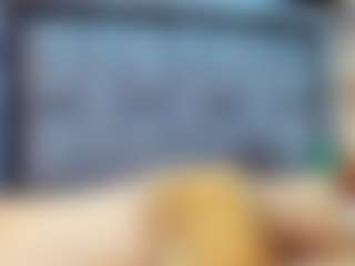 emily-86's Live Sex Cam Show