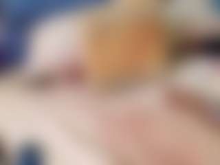 emily-86's Live Sex Cam Show
