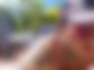 emily-86's Live Sex Cam Show