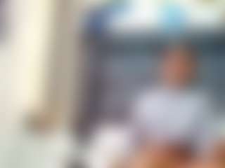 emily-86's Live Sex Cam Show